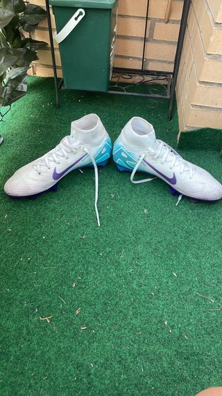 Botas de fútbol Nike para hombre gama alta