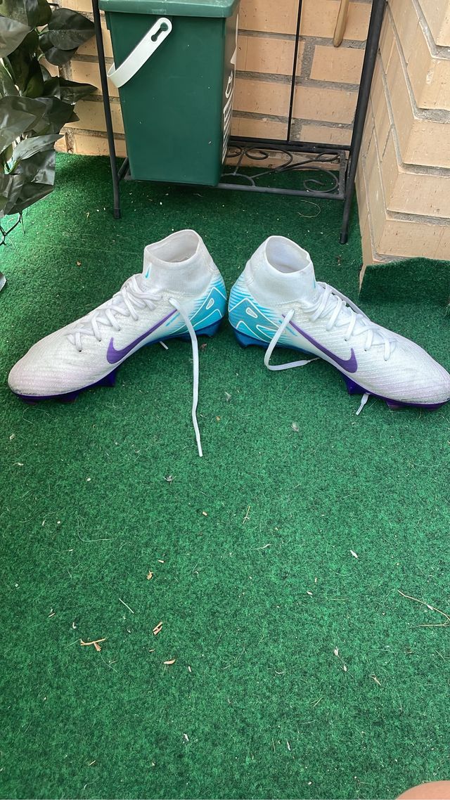 Botas de fútbol Nike para hombre gama alta