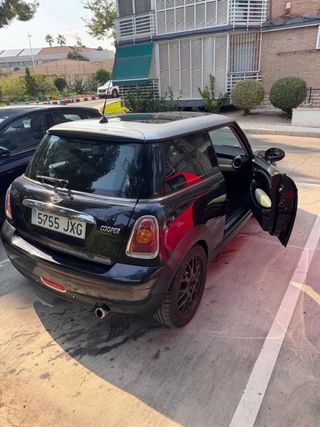 MINI Cooper 1.6 