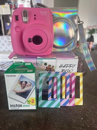 Cámara Instax Mini 9 con accesorios