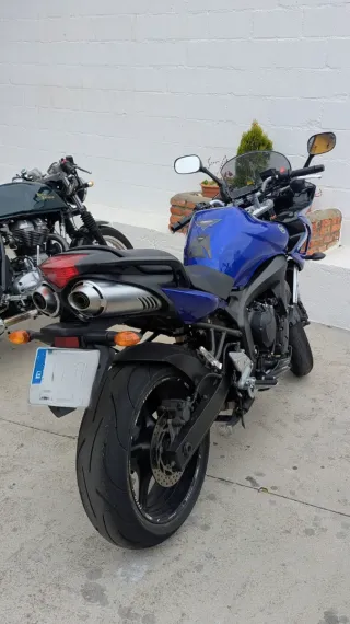 Yamaha Fazer 600 - FZ6 - AÑO 2006.