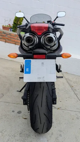 Yamaha Fazer 600 - FZ6 - AÑO 2006.