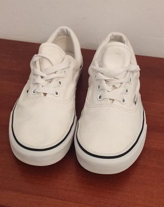 Vans  talla 37 Authentic 