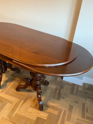 Mesa de comedor extensible de madera