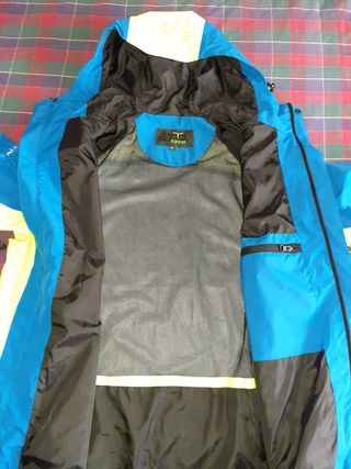 Giacca tecnica antivento blu e gialla