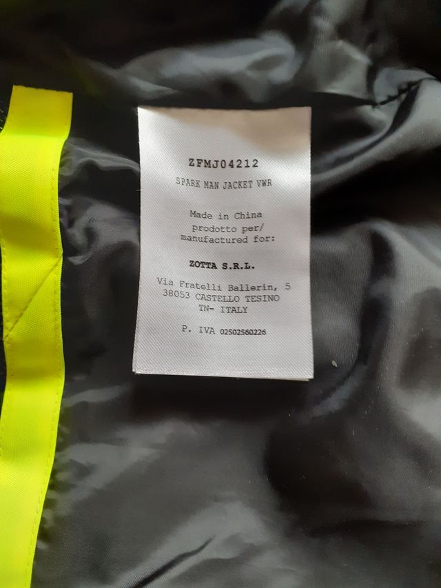 Giacca tecnica antivento blu e gialla