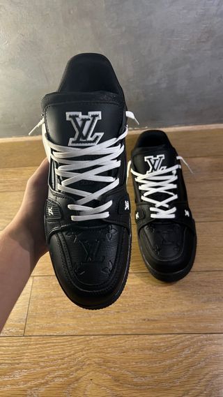 Louis Vuitton Trainer Sneakers Negras