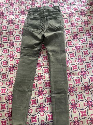 Pantalones vaqueros grises Pull&Bear talla 36