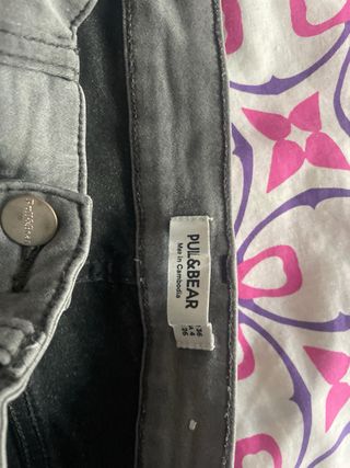 Pantalones vaqueros grises Pull&Bear talla 36
