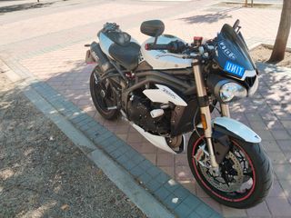 Triumph Speed Triple 1050