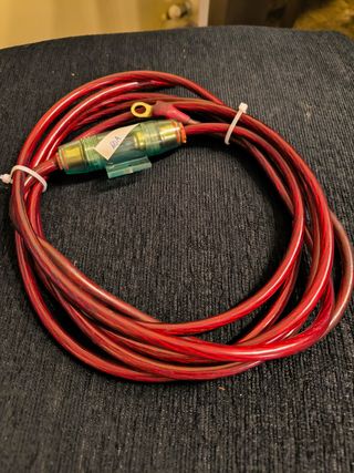 Cable Amplificador 10mm y Portafusibles 60A