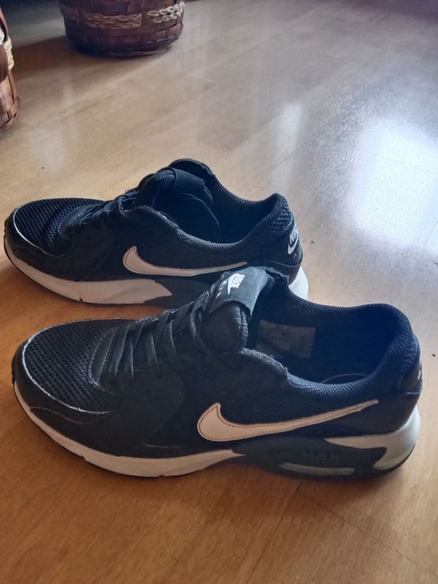 Zapatillas Nike Air Max Negras y Blancas