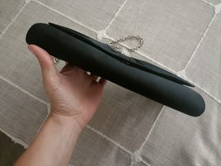 Bolso de fiesta negro con pedrería