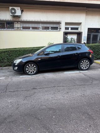 Opel Astra 2010
