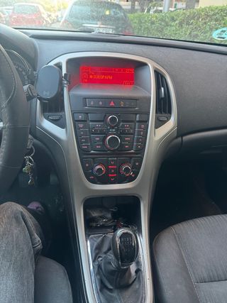 Opel Astra 2010