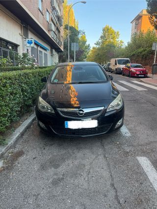 Opel Astra 2010