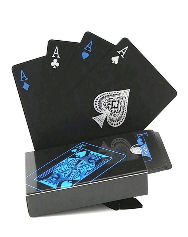 Cartas de Póker Negras y Azules