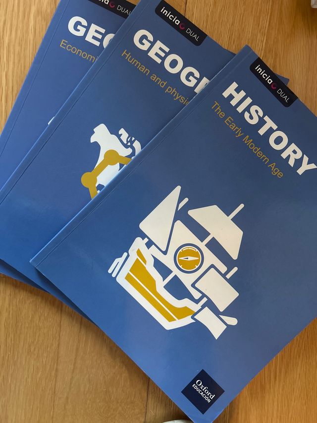 Inicia Geography and History. History Early Mod...