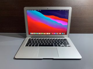 MacBook Air core i5