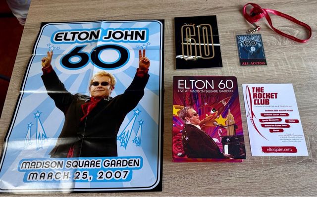Firmado por Elton John 60 LiveDVD Edición Limitada