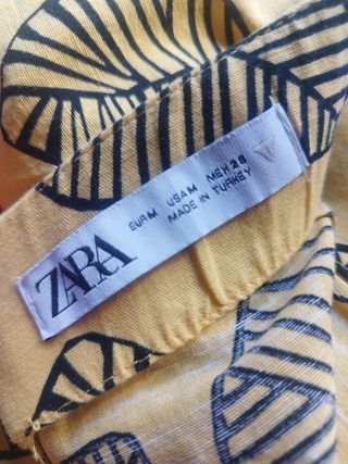Falda midi Zara amarilla hojas