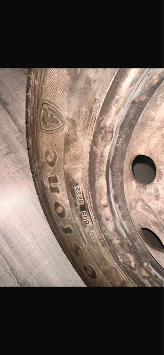 Neumático 215/65 R16C

FIRESTONE 

ESTÁ  NUEVA 
