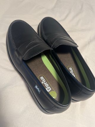 Zapatos Gorila Negros Nuevos