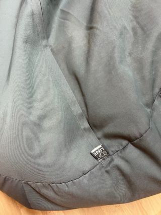 Puff grande gris piel sintética