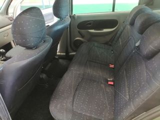 Renault Clio 2002