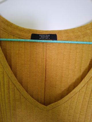 Camiseta Parfois mostaza Talla S/M