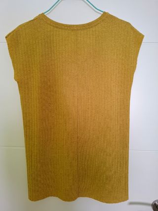 Camiseta Parfois mostaza Talla S/M