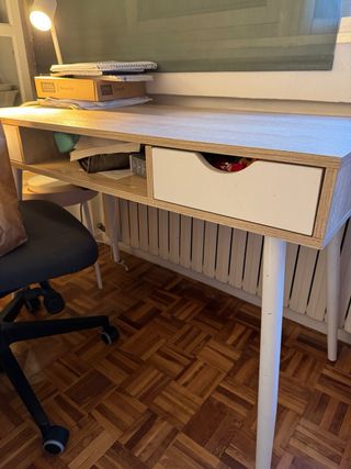 Escritorio 110x55cm - Buen estado