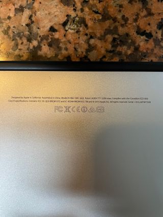 MacBook Air 13,3 (2013) + Cargador