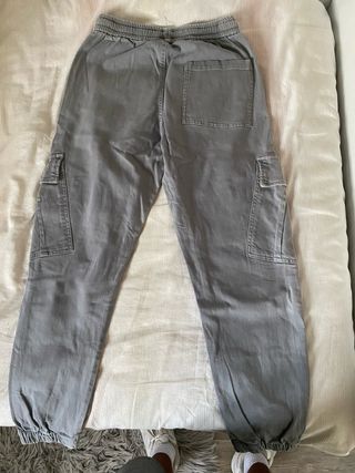Pantalón cargo Zara gris 13-14 años 164cm