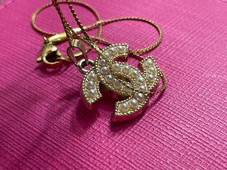 Collar Chanel CC Perlas Dorado