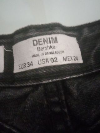 Pantalón cargo negro