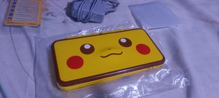 Nintendo 2DS XL Pikachu