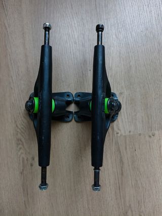 Ejes de Longboard Bear Negros
Ejes 180mm
50 grados