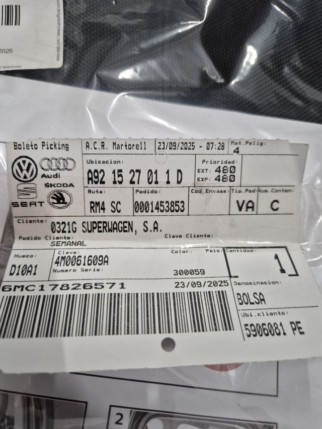 Protector respaldo coche 4 compartimentos. Audi.