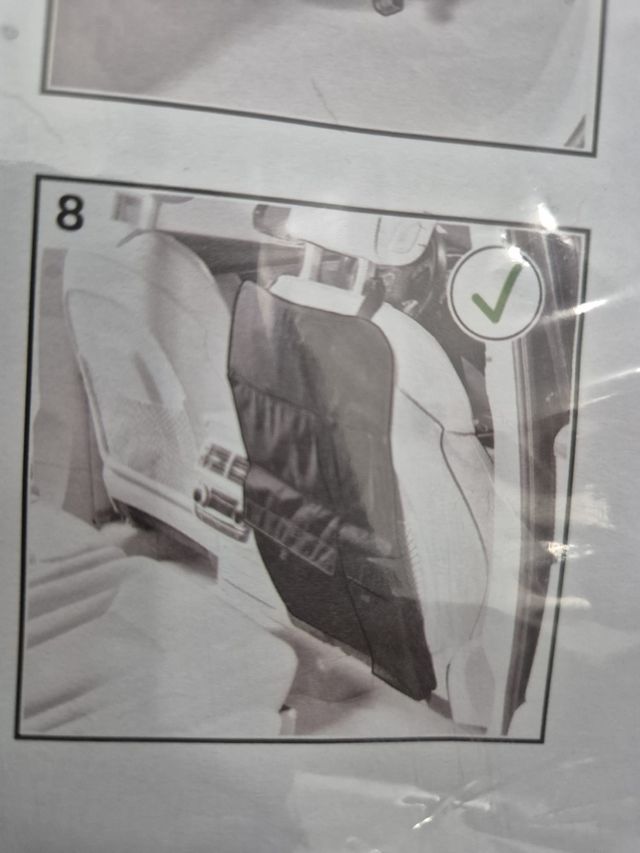 Protector respaldo coche 4 compartimentos. Audi.