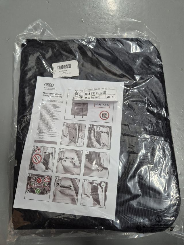 Protector respaldo coche 4 compartimentos. Audi.