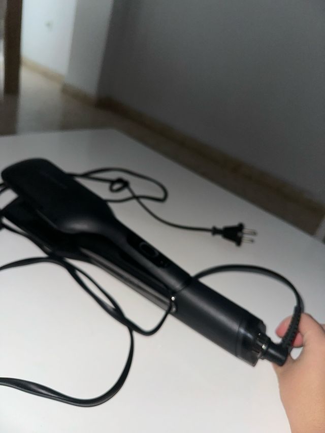 Plancha de pelo ghd negra