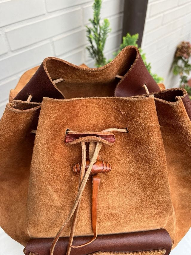 Mochila artesanal cuero y ante
