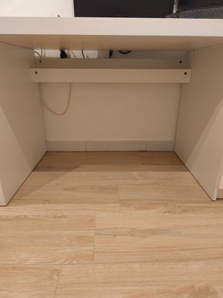 Escritorio Ikea MALM Blanco, muy buen estado.