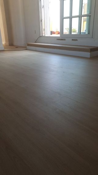 SUELOS LAMINADOS/ REVESTIMIENTOS LIGEROS