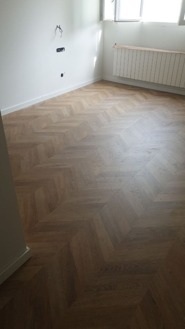 SUELOS LAMINADOS/ REVESTIMIENTOS LIGEROS