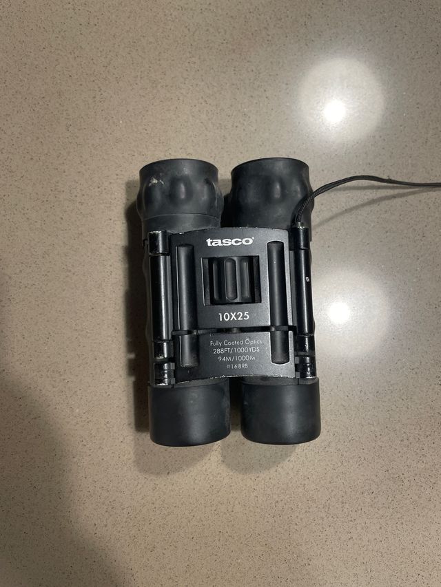 Prismáticos Tasco 10x25 negros