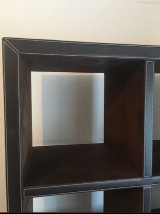 Estantería Banak (Cuero-Ante). Medidas 1,83 x 75 x