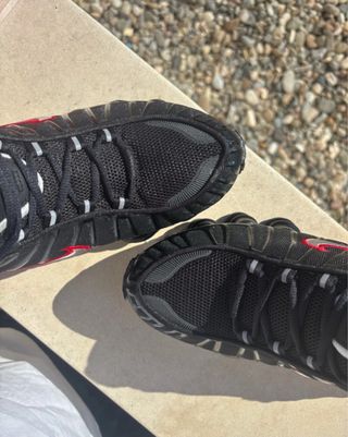 Nike Shox R4 Talla 42.5 Negras Rojas