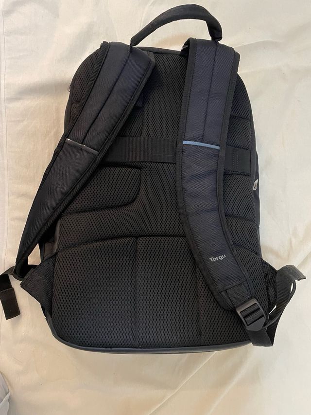 Mochila Targus Negra y Gris